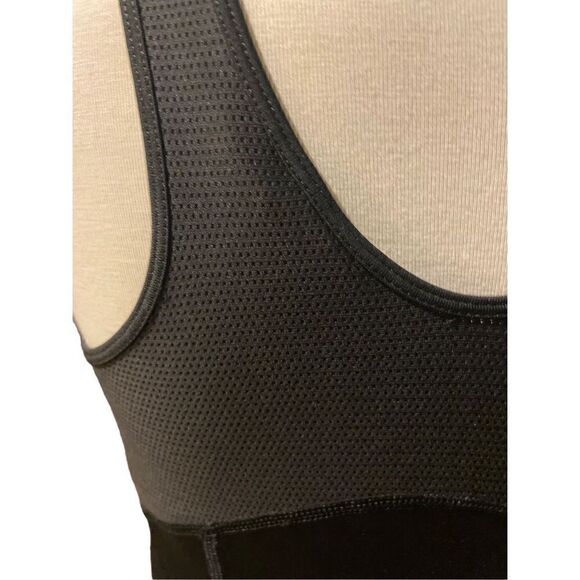 Puma Sport Lifestyle Exercise Top w/ Built in Bra Black Size Medium-EUC - Picture 10 of 12